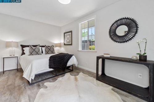 1925 Alvina Dr, Concord CA  94523-2801 exterior