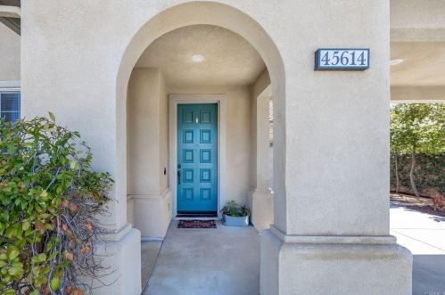 45614 Hawk Ct, Temecula, CA 92592-6876
