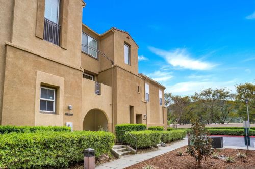 726 Kellogg St, San Marcos CA  92078-7300 exterior