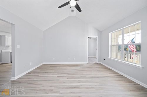 271 Royal Ct, Jackson, GA 30233-7008