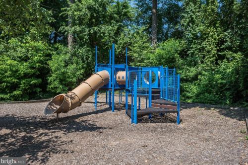 1211 Julie Ct, Arnold MD 21012-2825 exterior