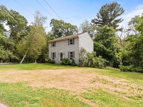 16 Congdon St, Coventry, RI 02816-8020