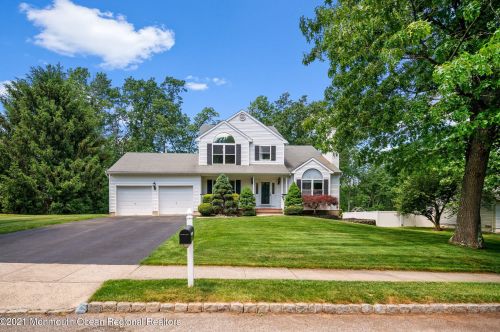 70 Vermont Ave, Jackson Twp, NJ 08527-1634