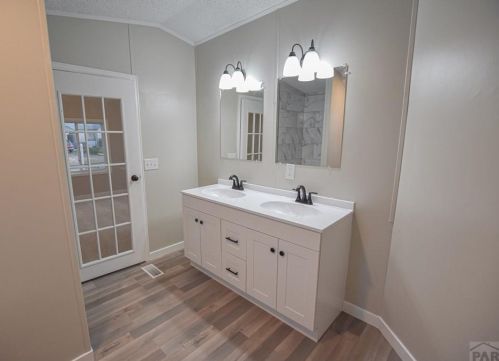 215 Rolling Hills Dr, Pueblo CO  81007-3077 exterior