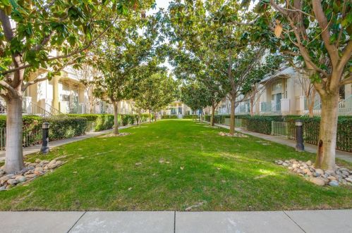 168 Owens Ct, Mountain View, CA 94043-5250