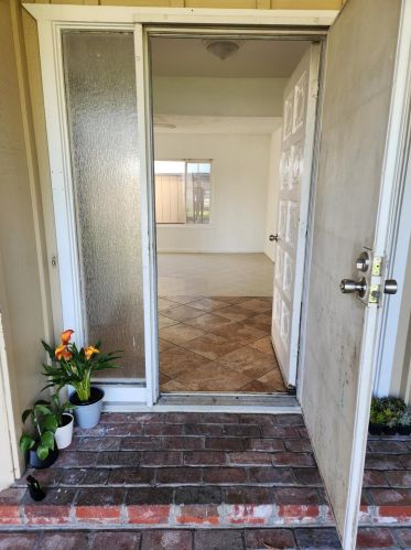 836 Clinton Dr, Stockton, CA 95210-2012
