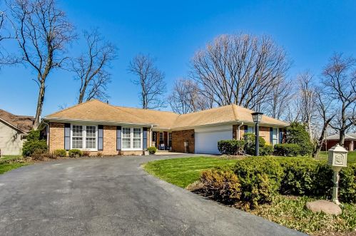 4100 Oaksbury Ln, Rolling Meadows, IL 60008-2344