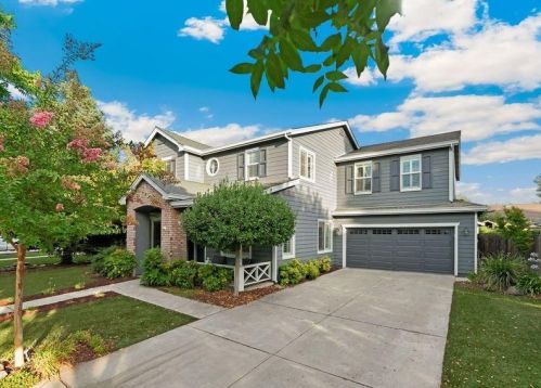 2340 Trail Way, Turlock, CA 95382-8625