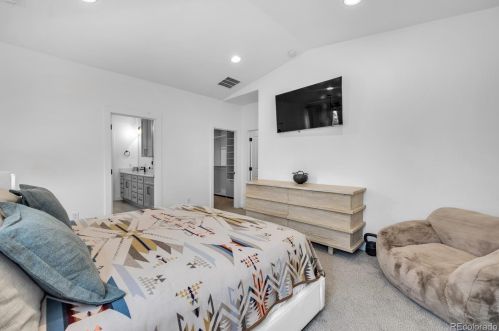 1633 Monroe St, Denver CO  80206-1826 exterior