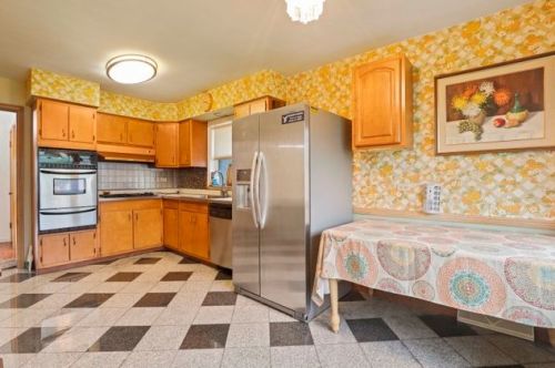 8749 Merrill St, Niles IL  60714-1922 exterior