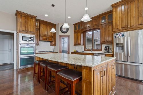 11856 Jamestown St, Minneapolis, MN 55449-7524