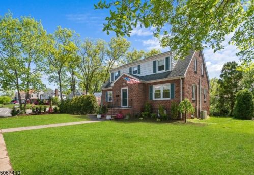 403 Essex Ave, Bloomfield, NJ 07003-2813