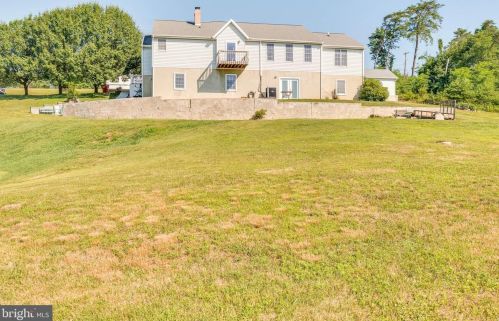 1942 Fairview Dr, Berkeley Springs WV  25411-3219 exterior