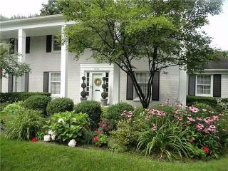 3731 Chesterton Dr, Toledo, OH 43615-1173