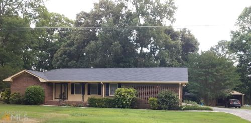 1369 White Oak St, Conyers GA  30013-1641 exterior