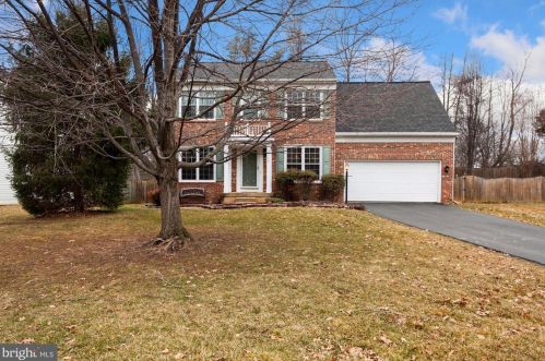 5792 Birch White Ct, Woodbridge, VA 22193-3354