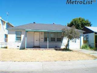 645 Pine St, Manteca, CA 95336-4811