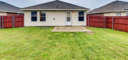 1416 Queens Brook Ln, Fort Worth, TX 76140-5747