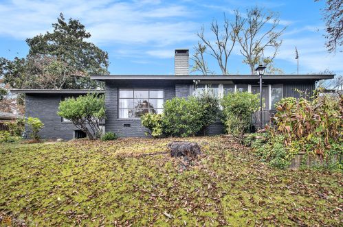 1903 Mcjenkin Dr, Atlanta GA  30345-3005 exterior