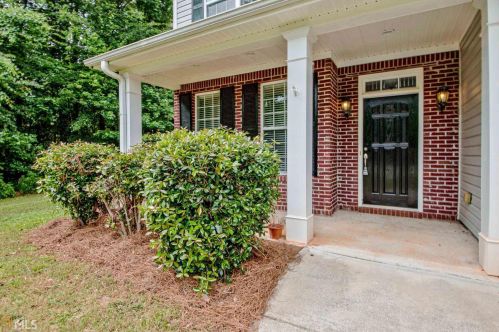 91 Cherokee Farms Dr, Newnan, GA 30263-7112