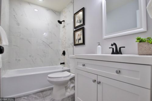 4353 Bear Path Trl, Saint Paul MN  55122-2218 exterior
