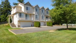 10424 Holly Dr, Everett, WA 98204-9224