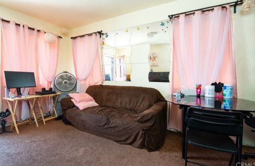 1026 Columbus Ave, Glendale CA  91202-2353 exterior