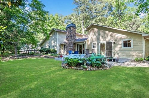 2606 Hearthstone Cir, Marietta, GA 30062-5758