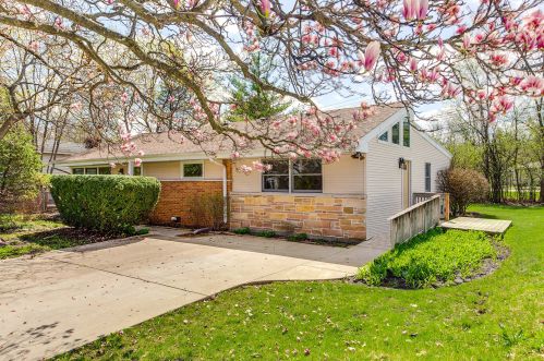 1163 Dartmouth Ln, Bannockburn, IL 60015-4127