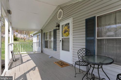 155 Engle Rd, Harpers Ferry WV 25425-4042 exterior