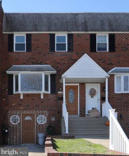 9978 Hegerman St, Philadelphia, PA 19114-2129