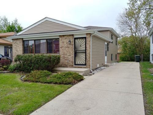 18131 Idlewild Dr, Country Club Hills, IL 60478-5123