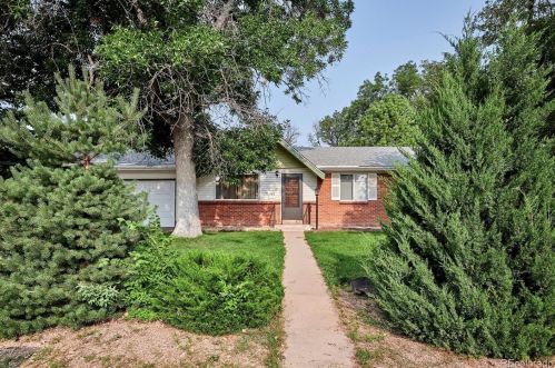 499 Revere St, Denver, CO 80011-8322