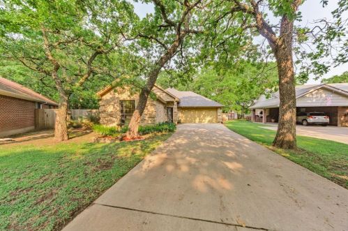1603 Shady Ln, Decatur, TX 76234-3455
