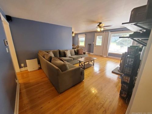 339 West St, Middletown CT  06457-4008 exterior