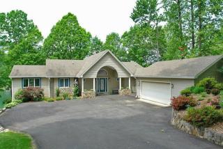 415 Channelview Dr, Scruggs, VA 24121-5025