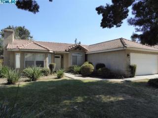 1038 Tracy St, Visalia, CA 93292-3978