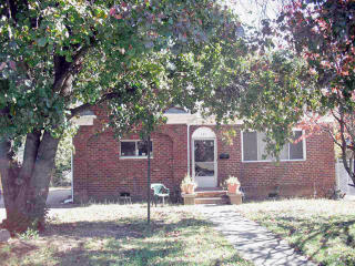121 Mallard St, Greenville, SC 29601-4017