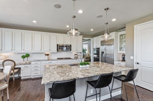 21925 Rowland Dr, Aurora CO exterior