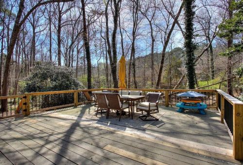 4624 Rivercliff Dr, Lilburn GA  30047-4735 exterior
