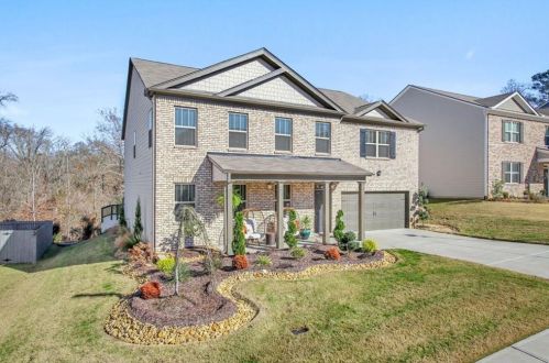 140 Lost Cove Dr, Atlanta, GA 30331-7535
