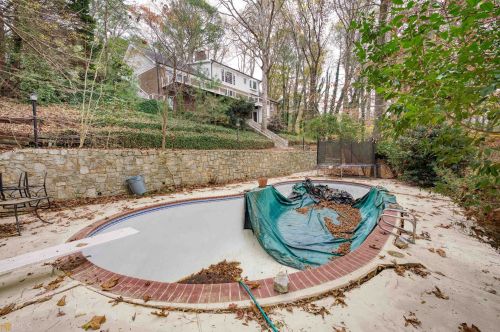 170 Huntcliff Pt, Atlanta GA  30350-1601 exterior