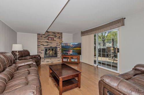 1514 Sunset Ter, Arlington Hts, IL 60004-6559