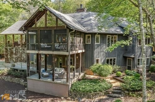 332 Newberry Dr, Mineral Bluff, GA 30559-0015