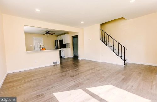 721 Pkwy Ave, Trenton NJ 08618-2729 exterior