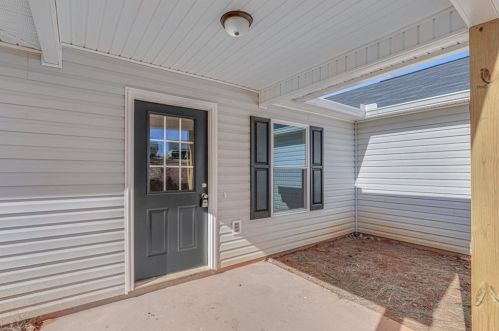 568 Cypress Dr, Mount Airy, GA 30563-4174
