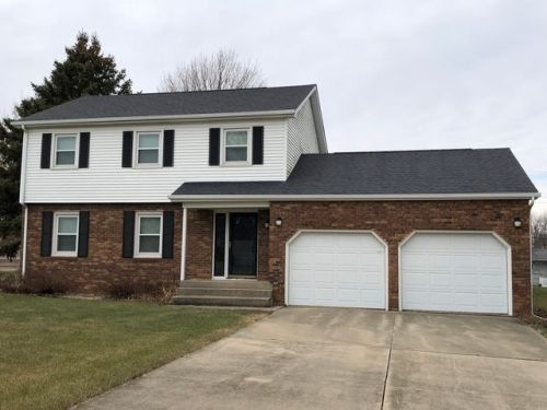 713 School St, Sheffield, IL 61361-9768