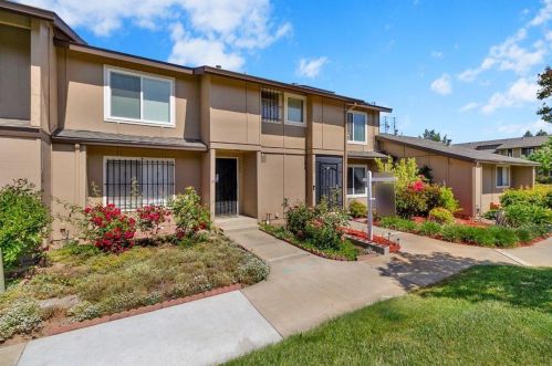 3329 Cannongate Ct, San Jose, CA 95121-1322