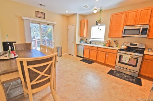 19431 58 Cir, Aurora CO 80019-2095 exterior