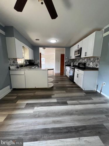 721 Morison St, Charles Town WV  25414-1436 exterior